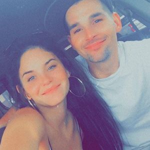 Meet your Posher, Briee